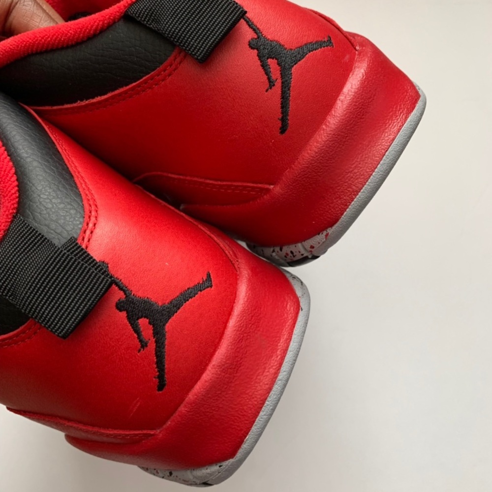 Air Jordan 10 Retro Bulls Over Broadway - Picture 3 of 7